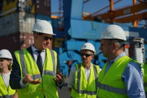 Делегация Гомельщины побывала во Владивостокском морском торговом порту – крупнейшем в России