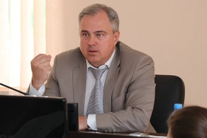 Заместитель губернатора Владимир Привалов провёл в Ветке приём граждан и прямую телефонную линию, а также совещание областных субъектов профилактики правонарушений