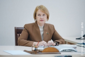 Сенаторы Гомельщины провели прямые телефонные линии по вопросам семейной политики