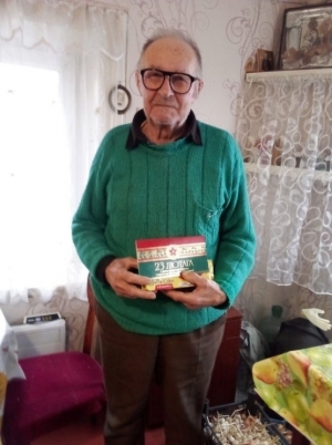 Мужчины – наша честь! Вручение поздравительных открыток обслуживаемым на дому