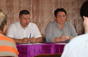 Глава района Павел Силивончик в рамках единого дня информирования встретился с жителями агрогородка Столбун