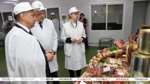 Больш за 600 тон прадукцыі штомесяц пастаўляе Калінкавіцкі мясакамбінат на ўнутраны рынак